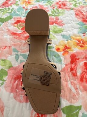 LC Lauren Conrad Black and Tan Braided Strap Sandal